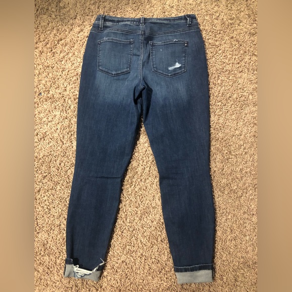 Jeans - Picture 2 of 3